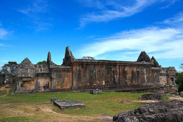 Angkor and Preah Vihear in 5 Days